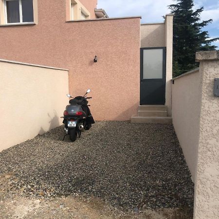 La Parenthese Balneo T2 Cosy De 40M² Avec Terrasse Apartment Ternay  Exterior foto