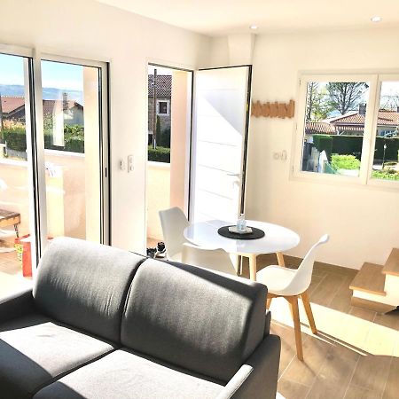 La Parenthese Balneo T2 Cosy De 40M² Avec Terrasse Apartment Ternay  Exterior foto