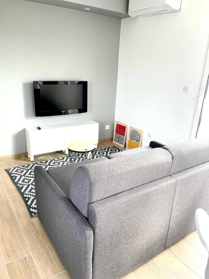 La Parenthese Balneo T2 Cosy De 40M² Avec Terrasse Apartment Ternay  Exterior foto