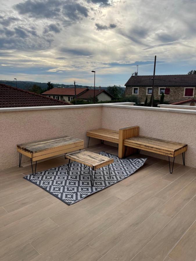 La Parenthese Balneo T2 Cosy De 40M² Avec Terrasse Apartment Ternay  Exterior foto